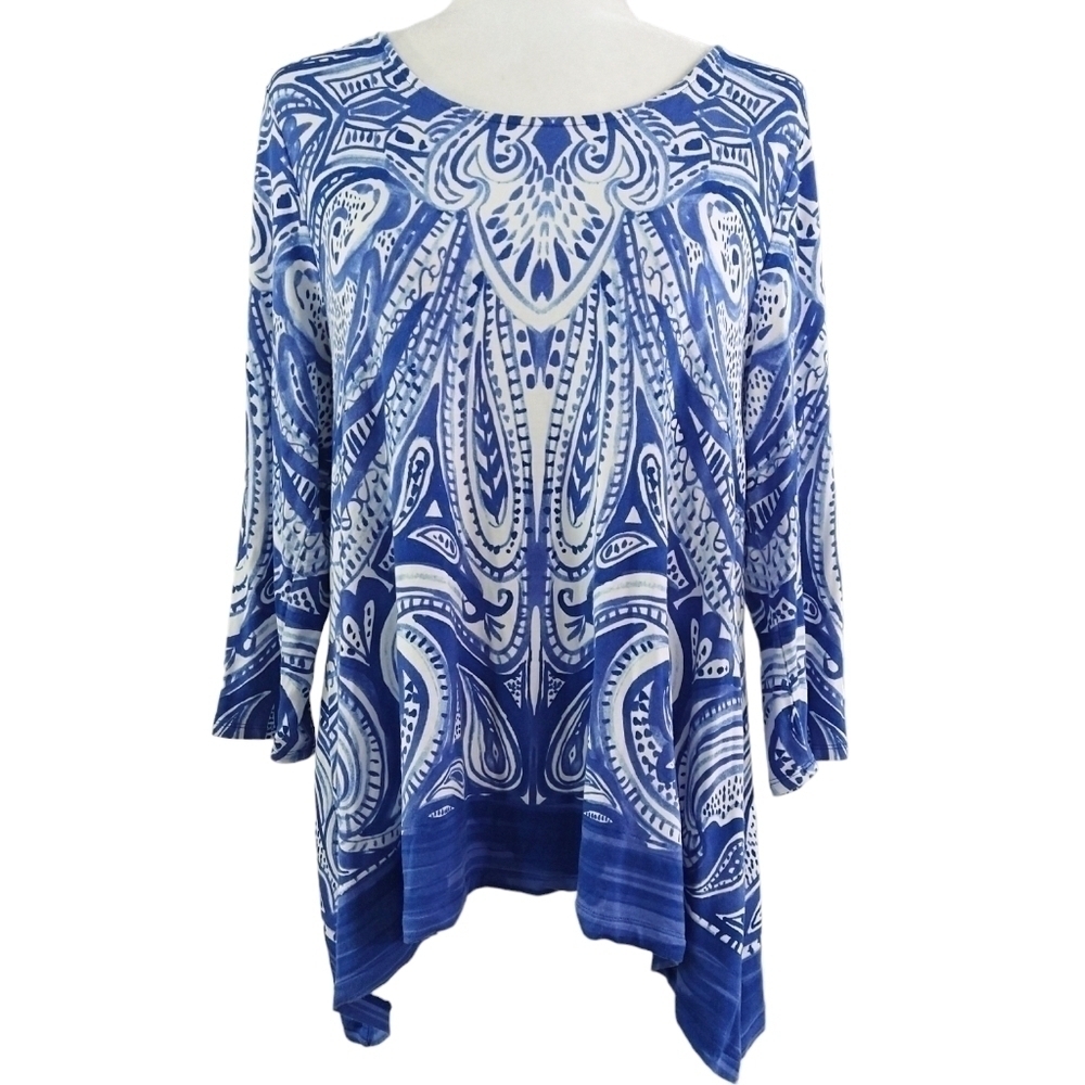 Chico's Artistic Movement Sharkbite Hem Blue White Paisley Boho Top Art to Wear